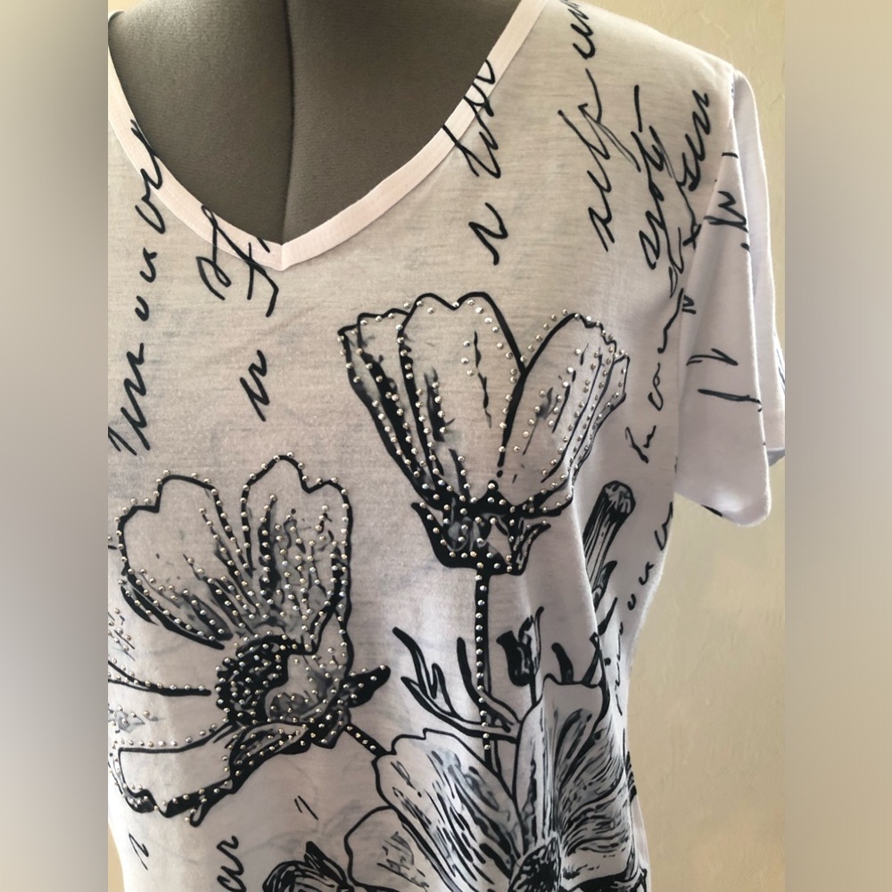 MILANO Womens Embellished Silver Studded T-Shirt Size Medium Black & White - Picture 3 of 14